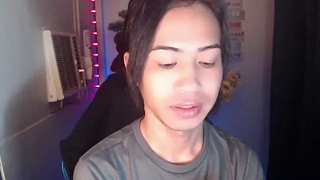 Snapshot of Lemonadexxx chatting on 12.20.25 Lemonadexxx online show from 12.20.25