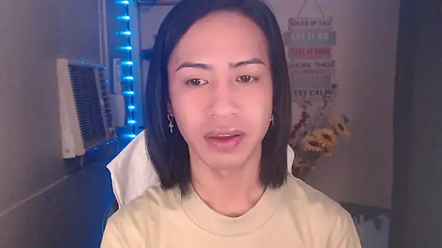 Snapshot of Lemonadexxx chatting on 12.22.25 Lemonadexxx online show from 12.22.25