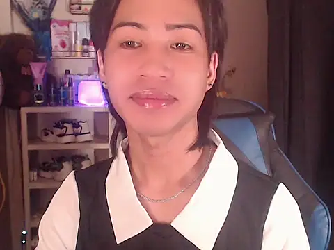 Snapshot of Lemonadexxx chatting on 04.18.26 Lemonadexxx online show from 04.18.26
