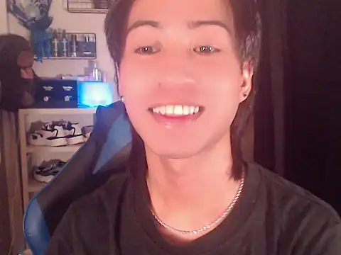 Snapshot of Lemonadexxx chatting on 04.21.26 Lemonadexxx online show from 04.21.26