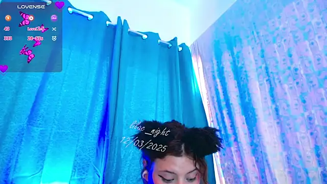 lilac night33 online show from 03.12.25