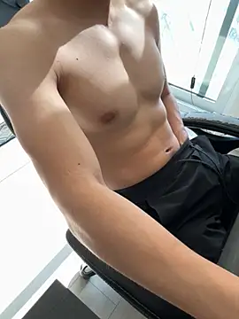 Snapshot of 1714914111 chatting on 10.06.25 1714914111 online show from 10.06.25