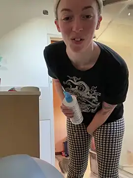 Daisy Michto Officiel online show from 02.04.25