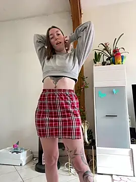 Daisy Michto Officiel online show from 03.14.25