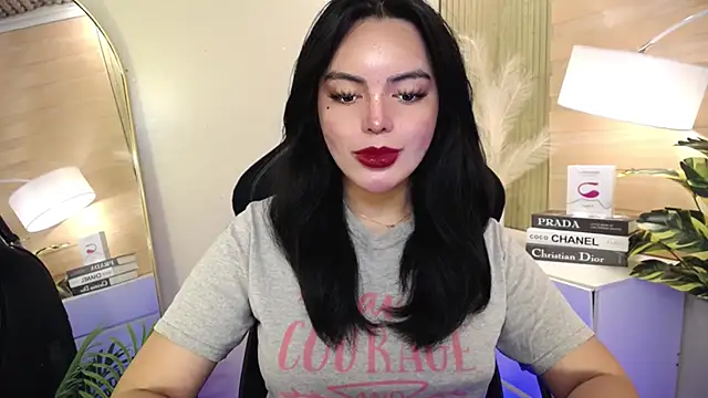 HotstuffCherrySummer online show from 01.14.25