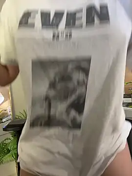 HotstuffCherrySummer online show from 02.05.25