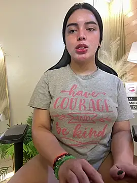 HotstuffCherrySummer online show from 02.16.25