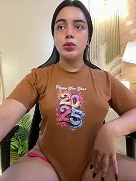 HotstuffCherrySummer online show from 02.18.25