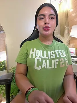 HotstuffCherrySummer online show from 02.22.25