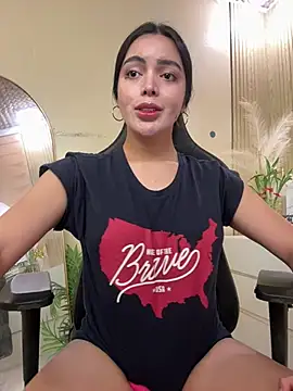 HotstuffCherrySummer online show from 04.04.26