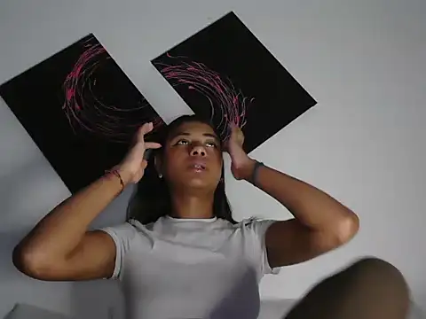 dark enchantress  online show from 11.16.25