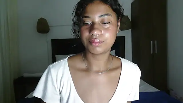 Snapshot of dark_enchantress_ chatting on 03.28.26 dark enchantress online show from 03.28.26
