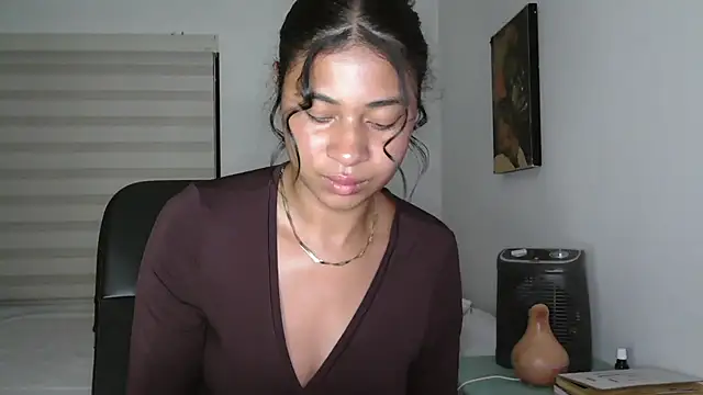 Snapshot of dark_enchantress_ chatting on 07.02.26 dark enchantress online show from 07.02.26