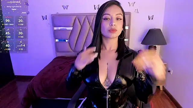 cristie ortiz online show from 02.04.25