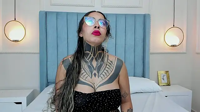 NicoleBlum online show from 03.25.26