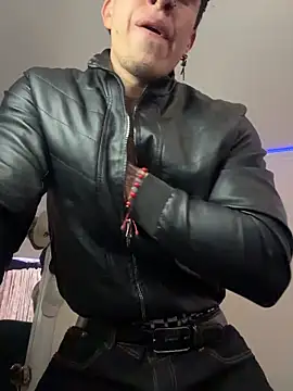 Snapshot of strongboy_ chatting on 02.23.26 strongboy online show from 02.23.26