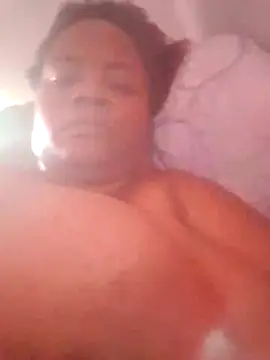 Snapshot of bigtitssxx chatting on 07.19.26 bigtitssxx online show from 07.19.26