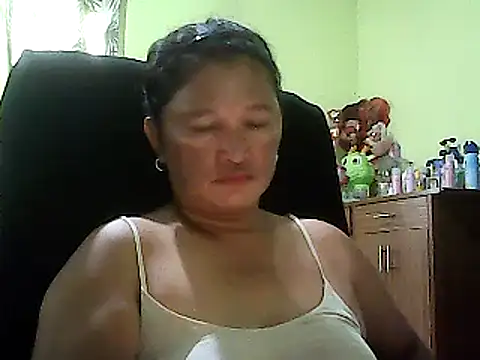 Snapshot of hott_scarlett chatting on 01.31.25 hott scarlett online show from 01.31.25