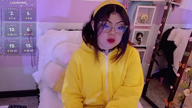 Catwhite  online show from 04.11.26