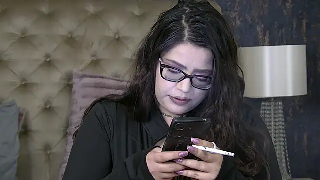Snapshot of AriaRussell chatting on 05.03.26 AriaRussell online show from 05.03.26