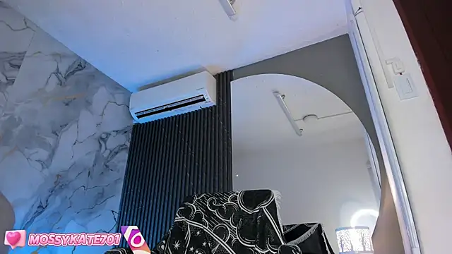 Katemoss70 online show from 03.06.25