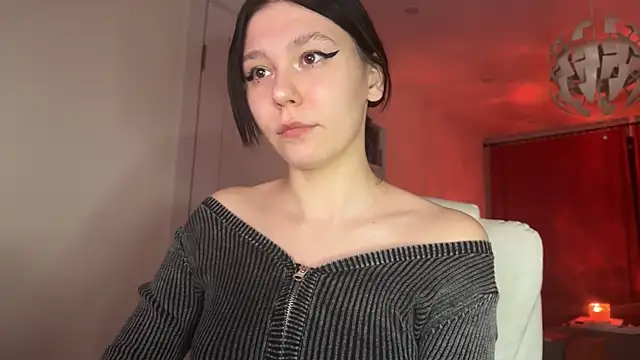 Snapshot of pinkdolly18 chatting on 03.11.25 pinkdolly18 online show from 03.11.25