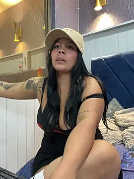 EmilyQueen3x online show from 03.05.25