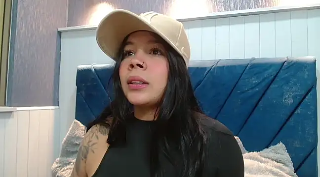 EmilyQueen3x online show from 03.20.25