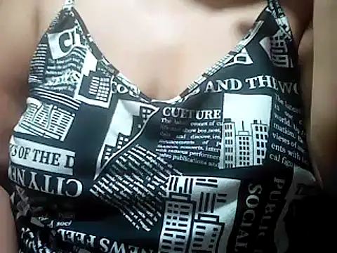 Snapshot of Sexyhorney4u chatting on 07.03.26 Sexyhorney4u online show from 07.03.26
