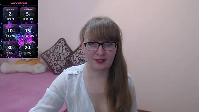 MargotLot online show from 03.13.25