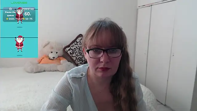 Snapshot of MargotLot chatting on 02.14.26 MargotLot online show from 02.14.26