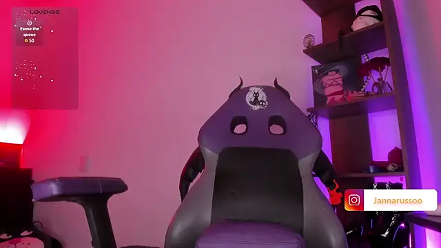 EmmaRusso online show from 04.19.26