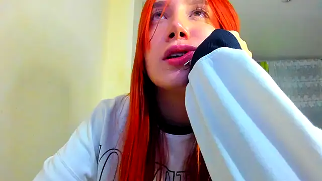 Snapshot of horny__molly_ chatting on 01.16.25 horny  molly  online show from 01.16.25