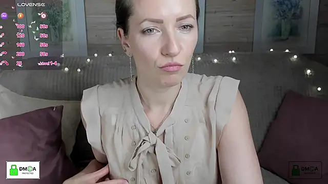 Queenymel online show from 11.09.25