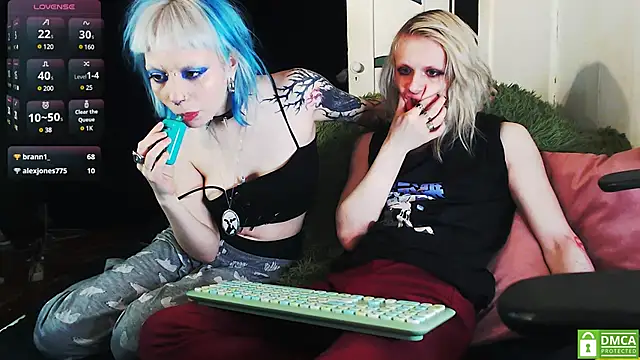 Alien Bella online show from 12.08.24