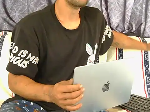 Snapshot of goodick4u28 chatting on 06.09.26 goodick4u28 online show from 06.09.26