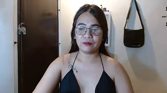 Snapshot of IvanaSuck_Cock chatting on 12.14.24 IvanaSuck Cock online show from 12.14.24