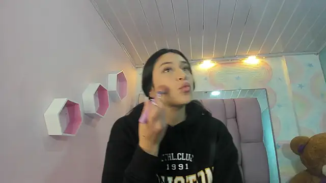 dayra angels online show from 01.08.25