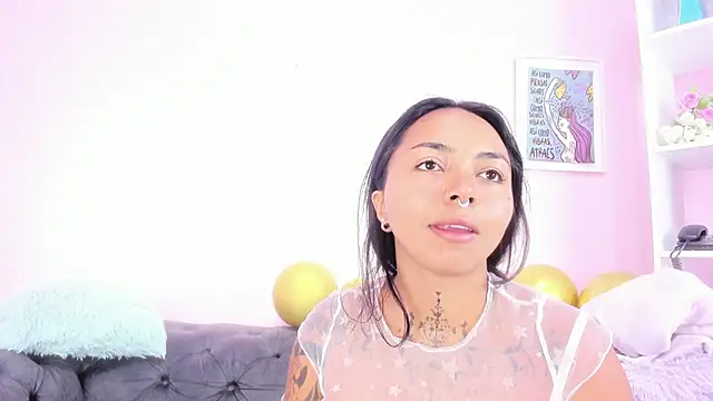 Snapshot of miss_soffi_ chatting on 05.25.26 miss soffi online show from 05.25.26