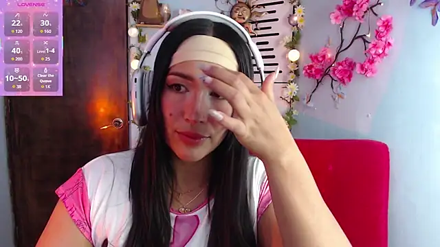 Lauraa22 online show from 03.13.26