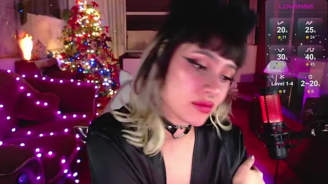 Snapshot of Aquamarinebubble chatting on 12.29.24 Aquamarinebubble online show from 12.29.24