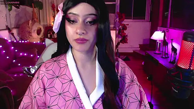 Snapshot of Aquamarinebubble chatting on 02.08.25 Aquamarinebubble online show from 02.08.25