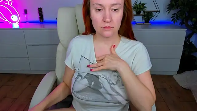 Kamilla Hot online show from 11.07.25