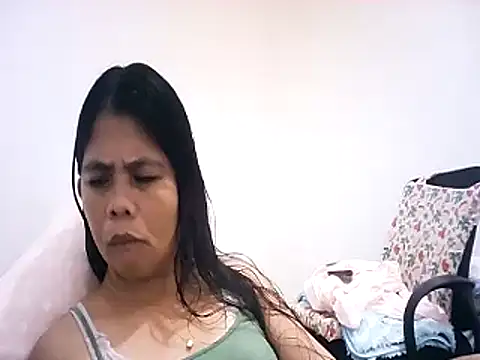 Snapshot of pinay_milfxx chatting on 09.26.25 pinay milfxx online show from 09.26.25