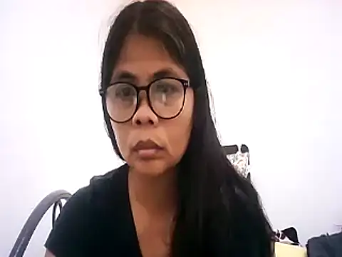 Snapshot of pinay_milfxx chatting on 06.03.26 pinay milfxx online show from 06.03.26
