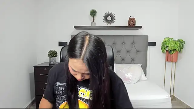 isabella florez online show from 01.29.25