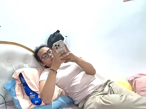Your PrettyGirlxxx online show from 05.09.26