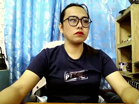 Your PrettyGirlxxx online show from 06.10.26