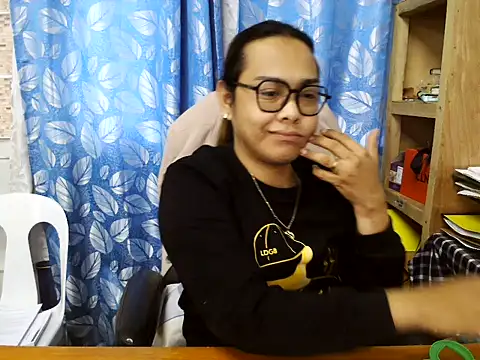 Your PrettyGirlxxx online show from 07.14.26