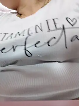 Snapshot of Hana___ chatting on 05.27.26 Hana online show from 05.27.26